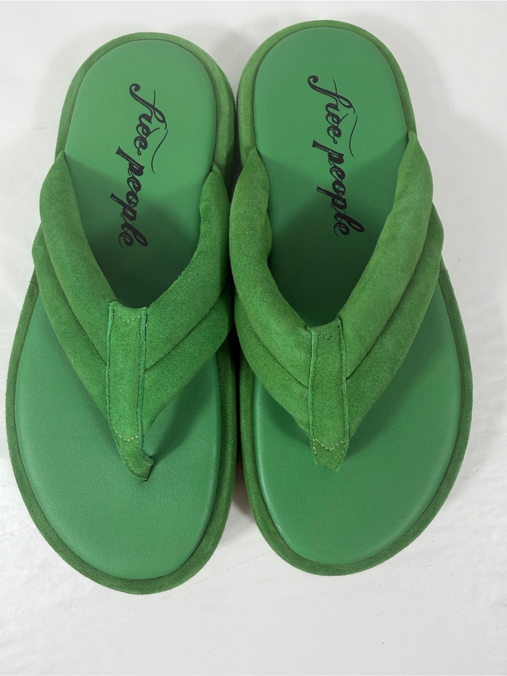 Free People wonderland thong sandals Plush flip flops Anthropologie size 37 /6.5
